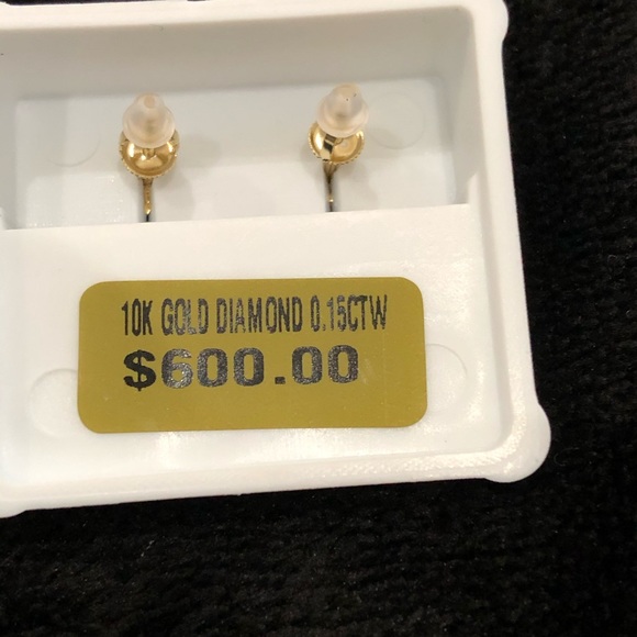 Real 10k Gold w Real Natural Diamond Earrings - Picture 2 of 2